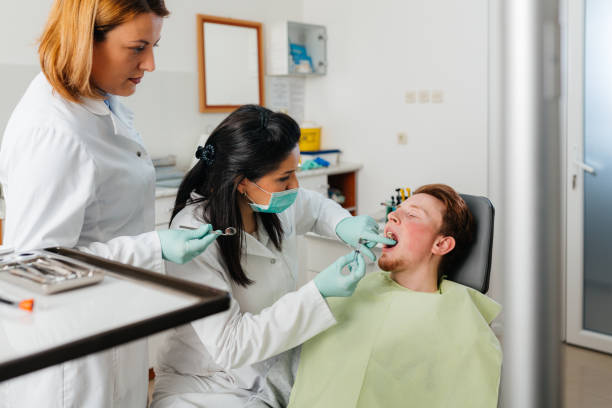 Best Walk-In Emergency Dentist in Crystal Lakes, OH